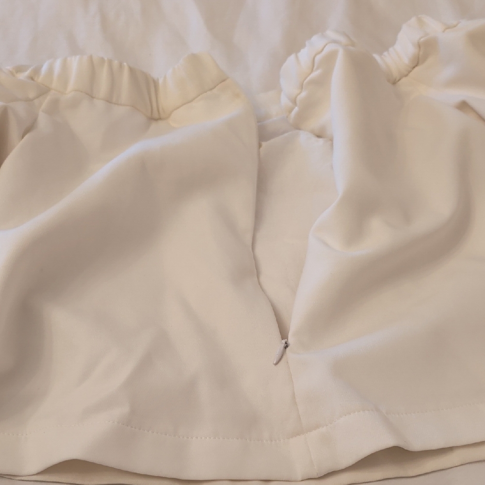 Cream Ruffle Sleeve Blouse - Picture 6 of 7